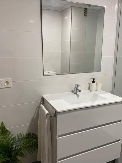 Apartamento En Benicasim Con Piscina Lejlighed Benicàssim Eksteriør billede